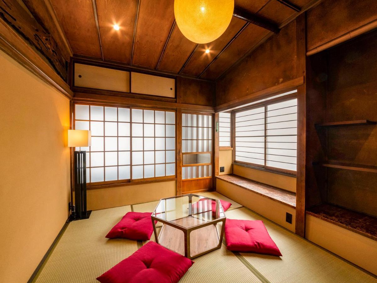 Отель Nipponia Chichibu Monzenmachi Экстерьер фото
