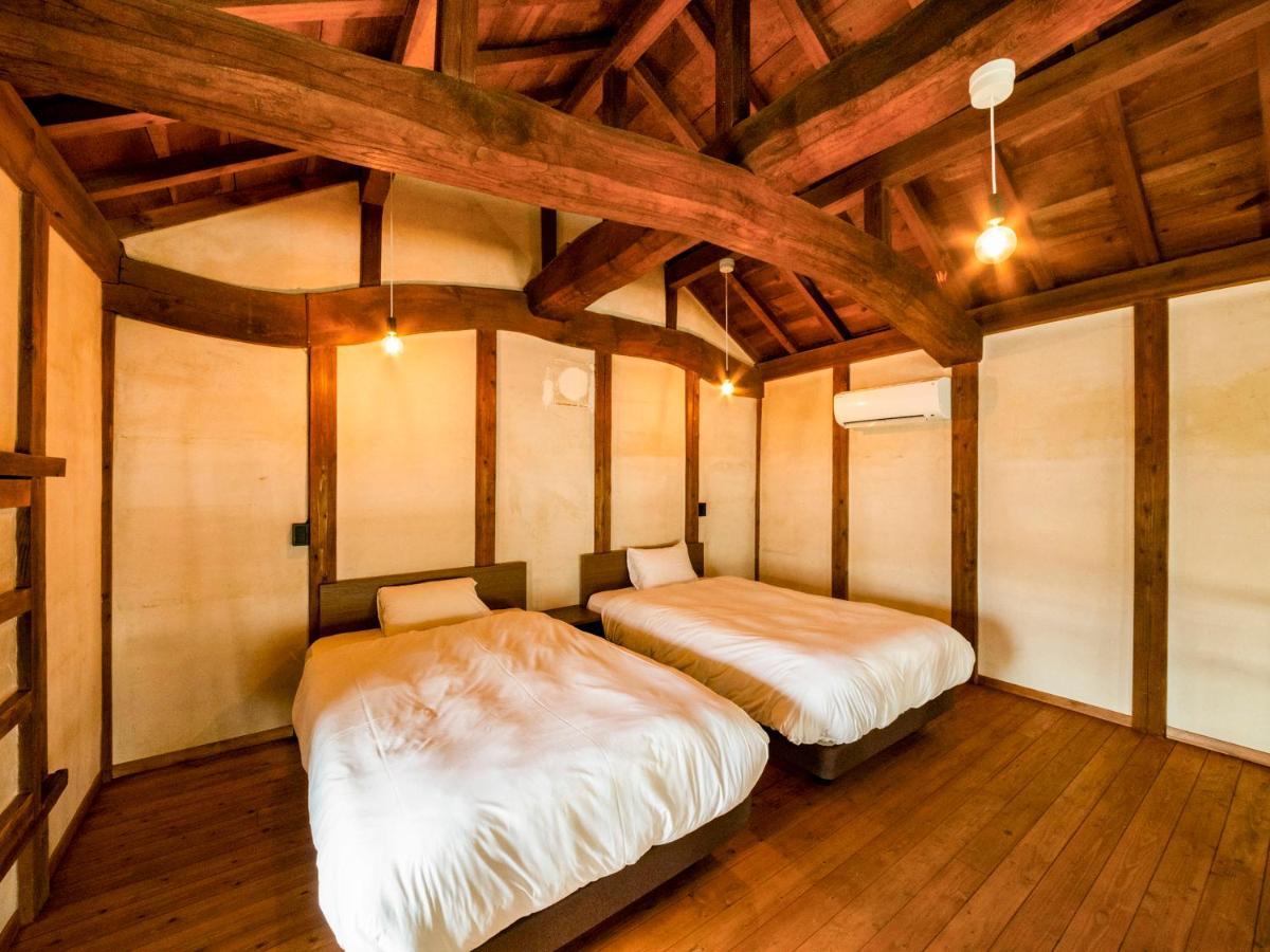 Отель Nipponia Chichibu Monzenmachi Экстерьер фото
