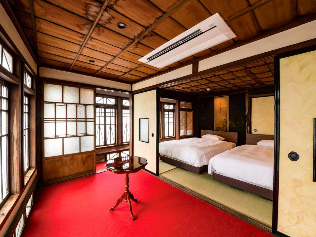 Отель Nipponia Chichibu Monzenmachi Экстерьер фото